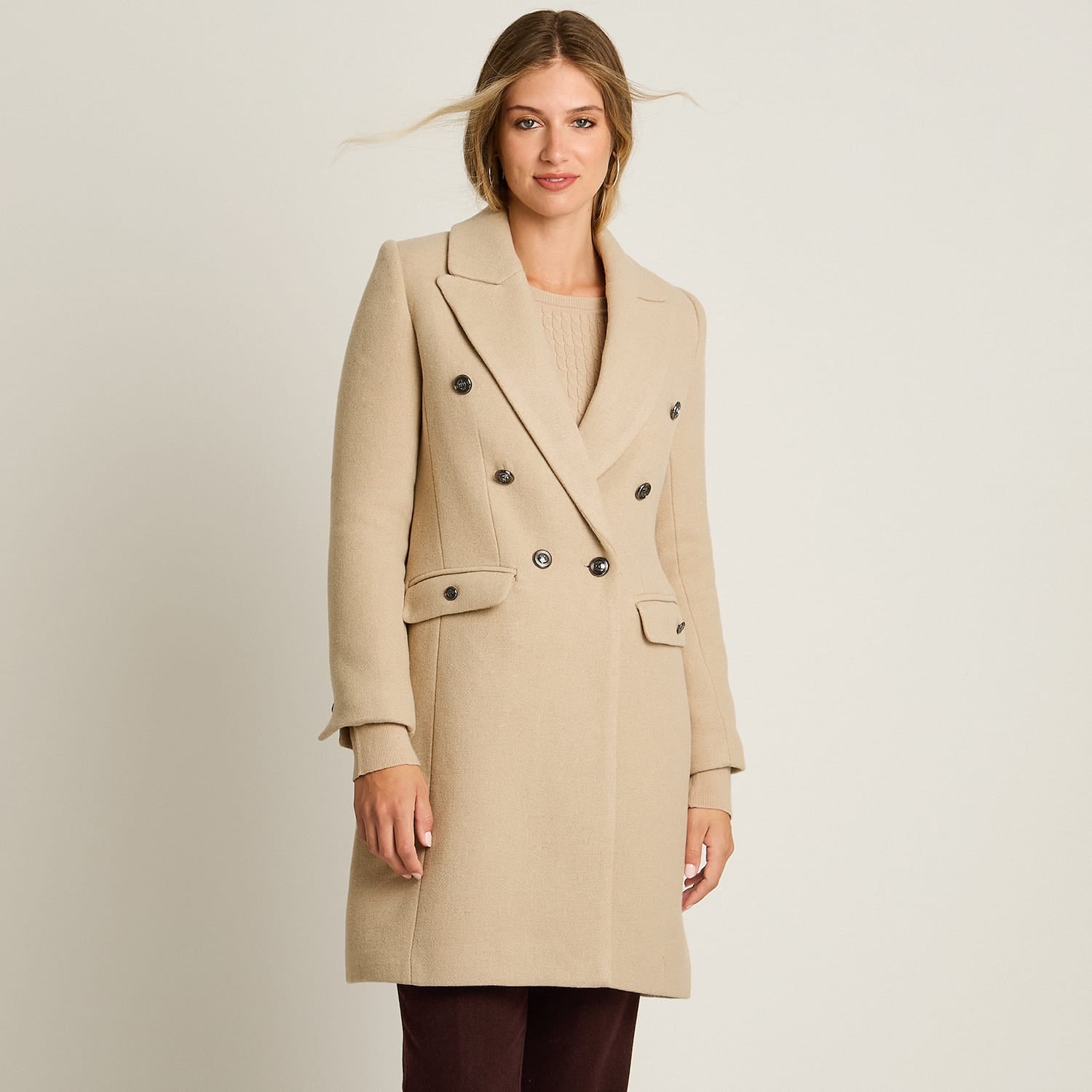 Abrigo Beige Manga Larga Elasticidad Nula Con Forro Calce Normal Tela Plano